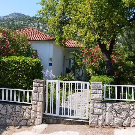 Casa Svjetlana * 오레비츠